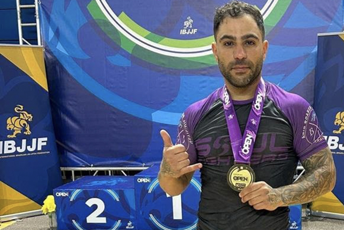 הלוחם אדם לסרי מעפולה זכה באליפות אירופה בג'יו ג'יטסו